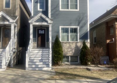5742 W Ainslie 2