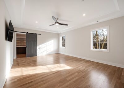 709 Elmore 10