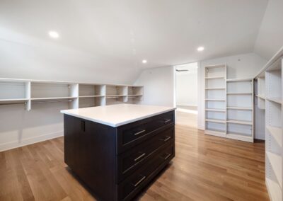 709 Elmore 15