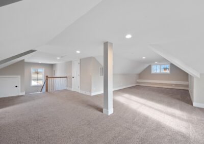 709 Elmore 18