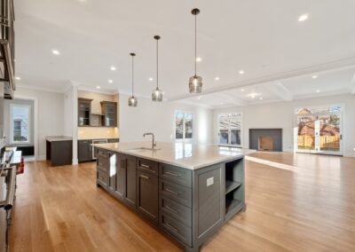 709 Elmore 22