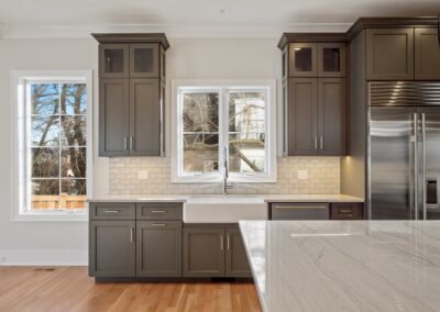 709 Elmore 24