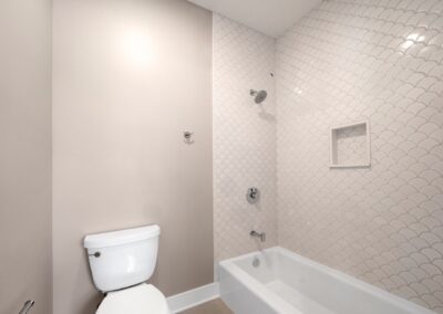 709 Elmore 7